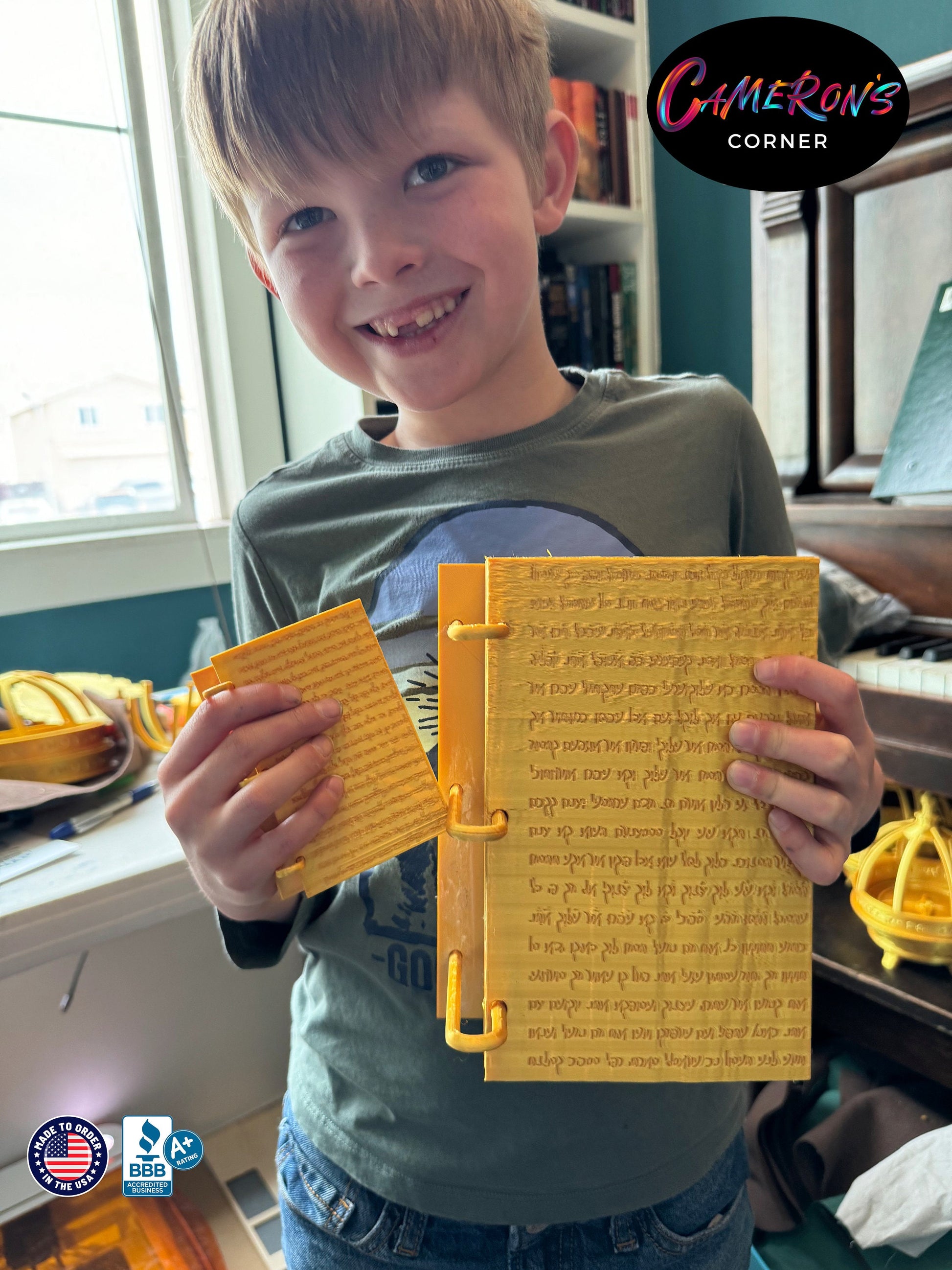 Book of Mormon Golden Plates Model, 3D Printed, Small or Large, 3Rd Nephi 11 in Hebrew, Storage Compartment, Made to Order by 6 Year Old