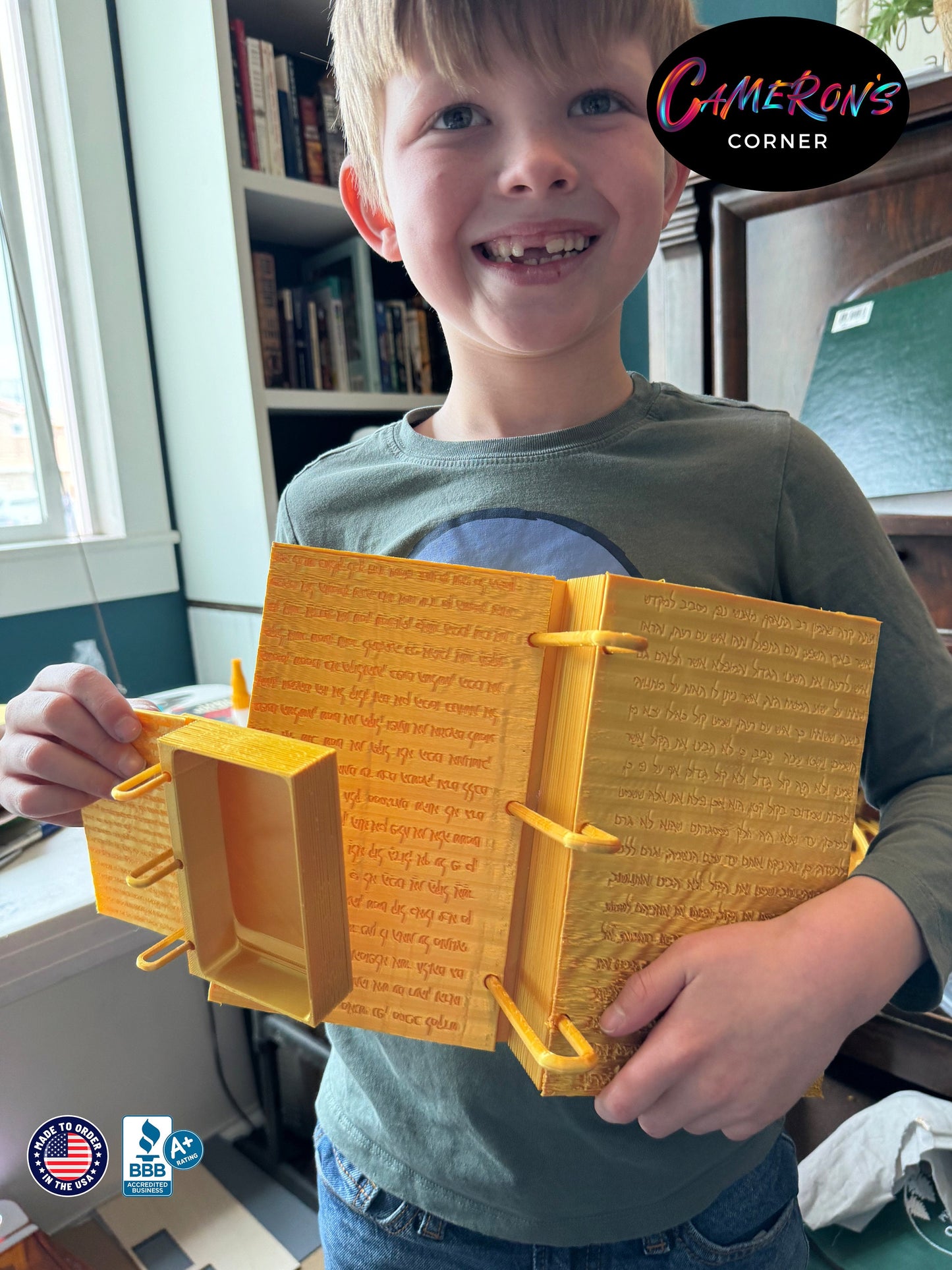 Book of Mormon Golden Plates Model, 3D Printed, Small or Large, 3Rd Nephi 11 in Hebrew, Storage Compartment, Made to Order by 6 Year Old