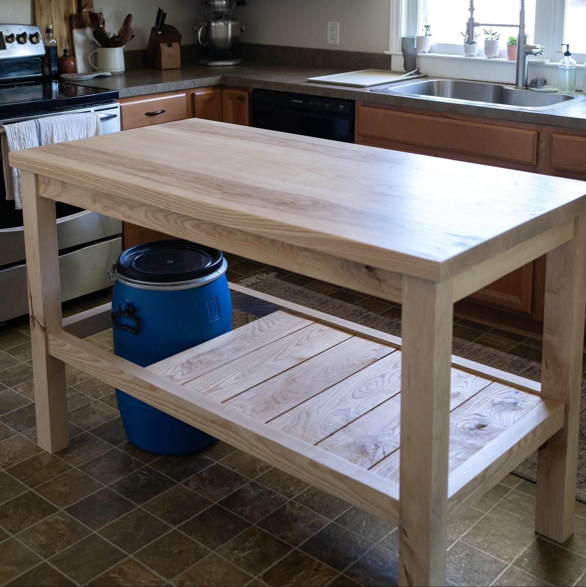Kitchen Island Custom | Handmade | Ashwood