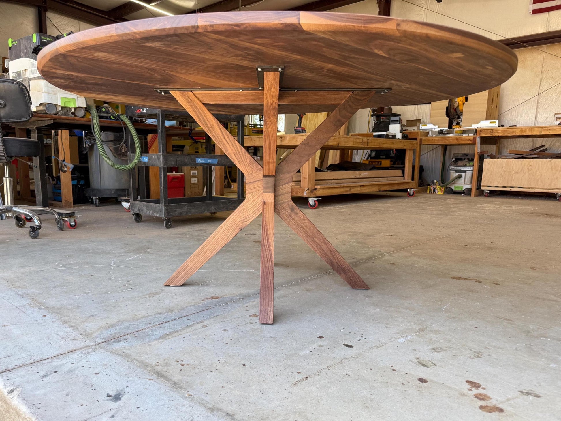 Mid Century round Table Design